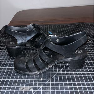 Unlisted Black fisherman jellies with block heel fun staple 39 8
